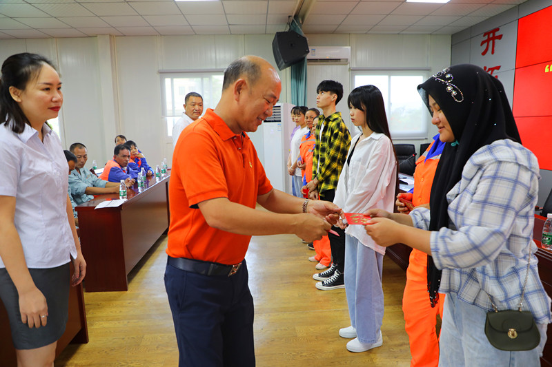“金秋助學，圓夢明佳！”明佳集團黨支部及工會組織開展愛心助學活動！